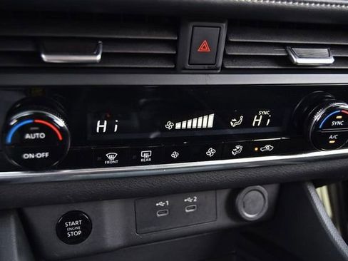 Used 2024 Nissan Rogue SV image 14