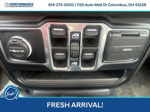 Used 2024 Jeep Gladiator Sport image 26