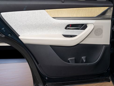 Used 2025 MAZDA CX-90 3.3 Turbo S w/ Premium Plus image 17