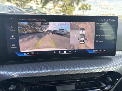 Certified 2025 BMW 330i 330i image 23