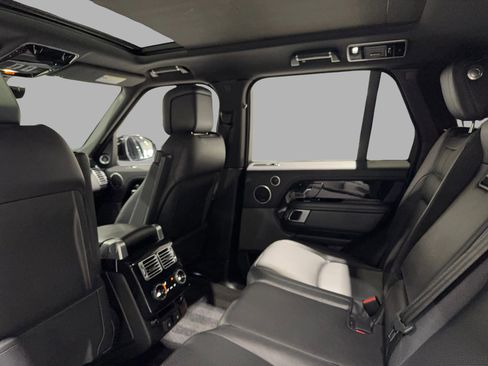Used 2019 Land Rover Range Rover HSE image 24