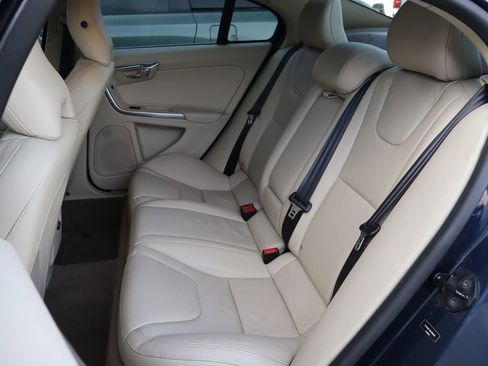 Used 2013 Volvo S60 T5 image 22