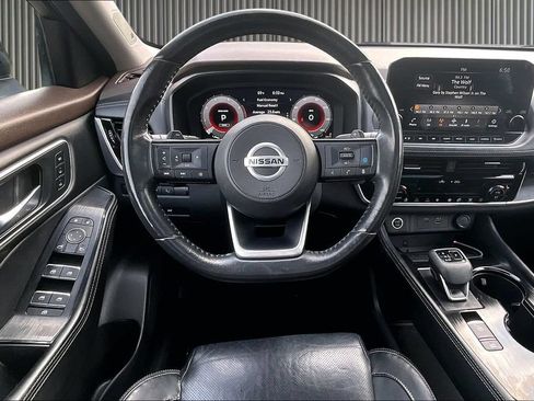 Used 2021 Nissan Rogue Platinum AWD/4WD image 5