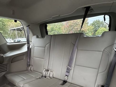 Used 2018 Chevrolet Tahoe LT RWD image 34
