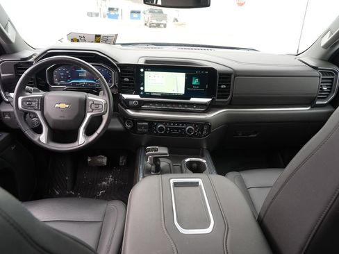 Used 2022 Chevrolet Silverado 1500 LTZ w/ LTZ Premium Package image 28