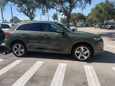 Used 2025 Audi Q5 Premium Plus w/ Premium Plus AWD/4WD image 5
