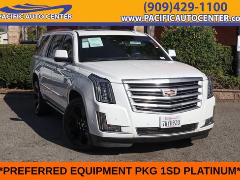 Used 2017 Cadillac Escalade ESV Platinum AWD/4WD image 1