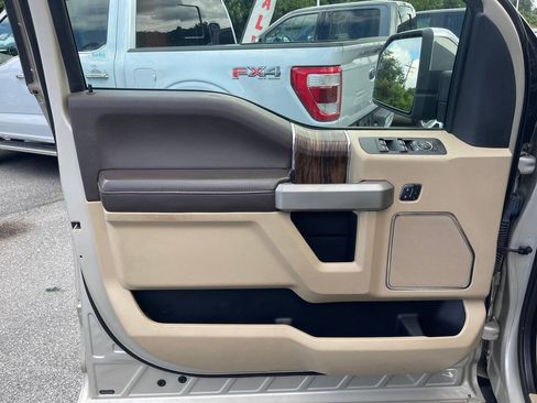 Used 2018 Ford F150 Lariat w/ Equipment Group 502A Luxury AWD/4WD image 22