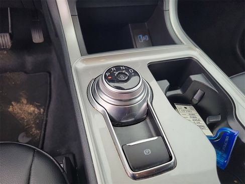 Used 2024 Ford Edge SEL image 24