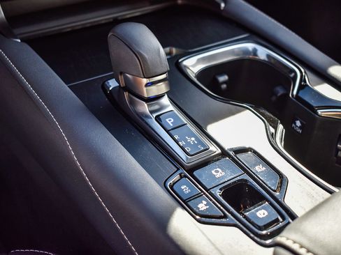 Used 2025 Lexus RX 350h w/ Convenience Package image 19