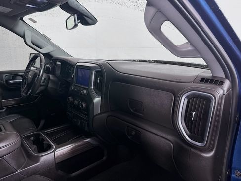 Used 2019 Chevrolet Silverado 1500 LTZ w/ LTZ Premium Package AWD/4WD image 31