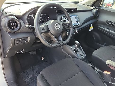 New 2025 Nissan Kicks Play S image 11