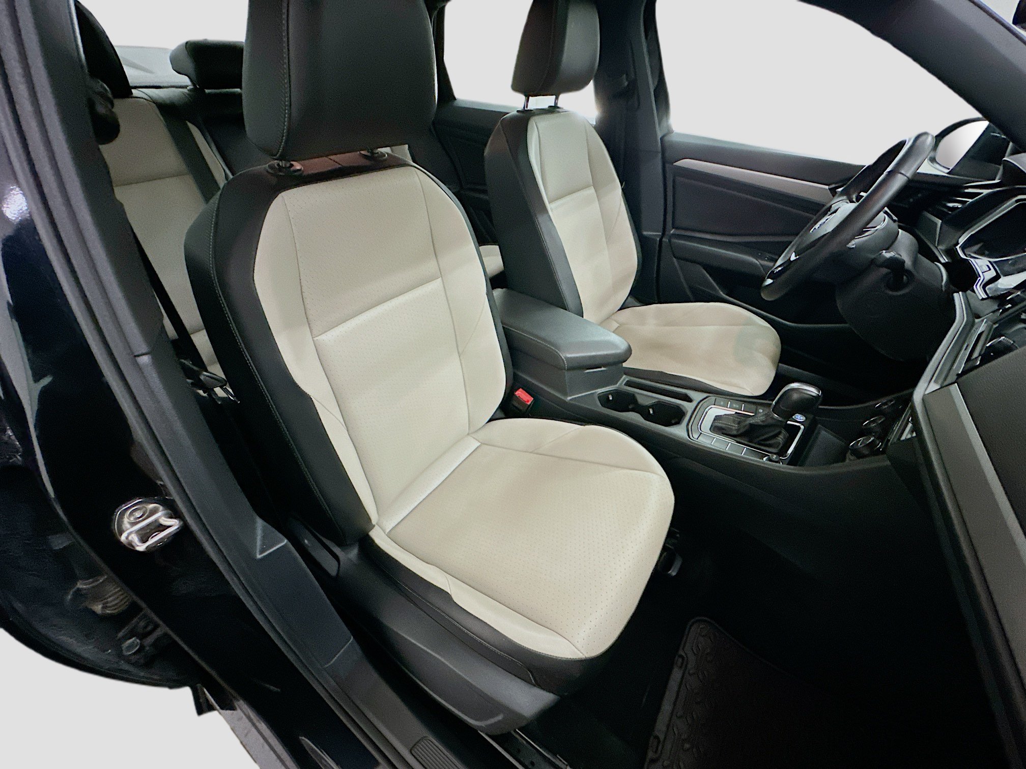 Used 2019 Volkswagen Jetta R-Line FWD image 32