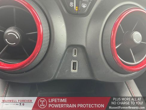 Used 2021 Chevrolet Blazer RS w/ Enhanced Convenience Package image 6