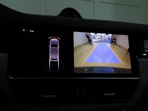 Used 2021 Porsche Cayenne GTS image 53