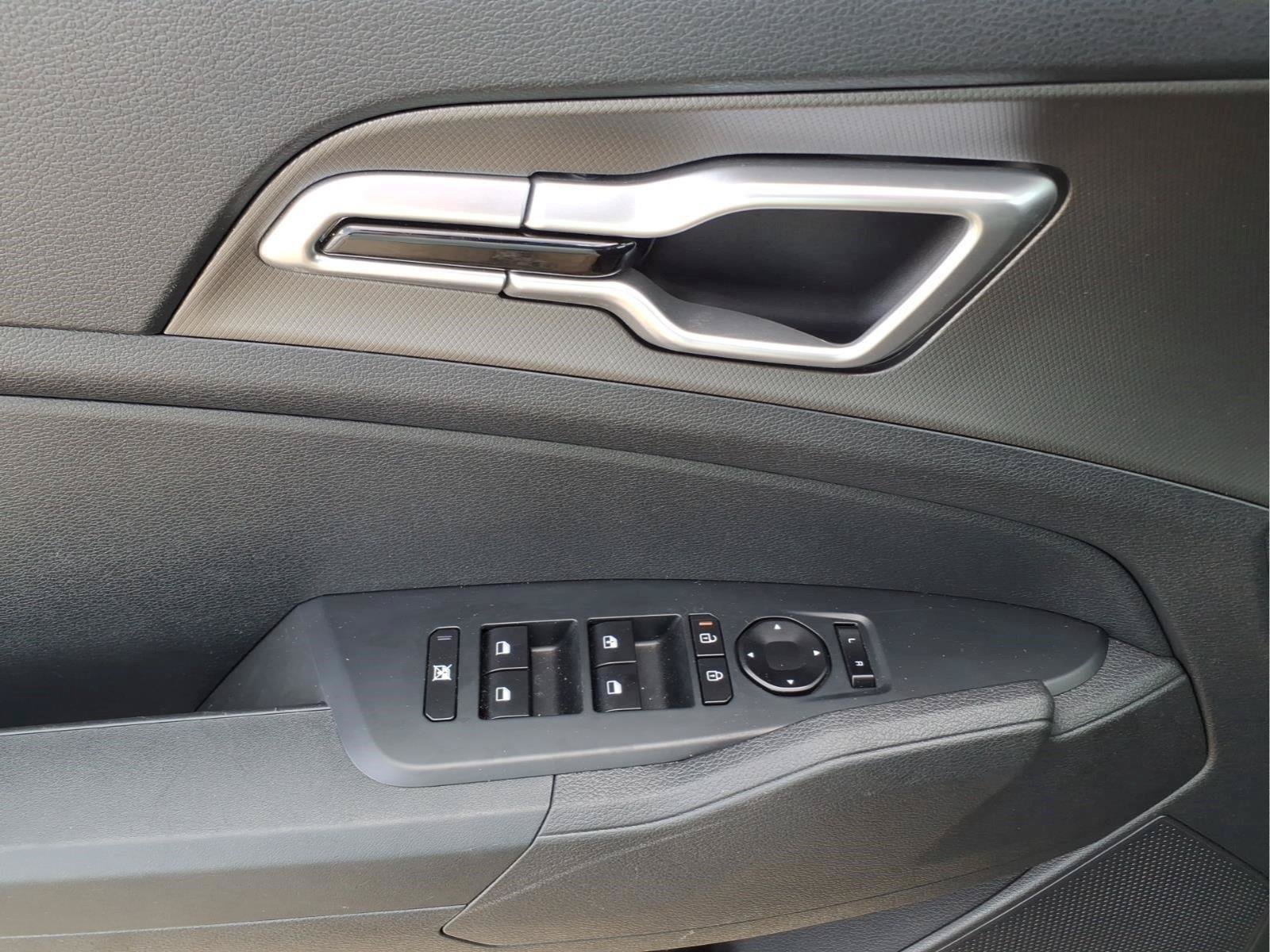 Used 2026 Kia Sportage LX FWD image 18