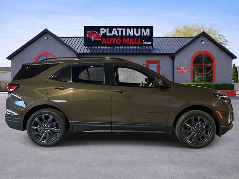 Used 2024 Chevrolet Equinox RS w/ LPO, Floor Liner Package AWD/4WD image 2