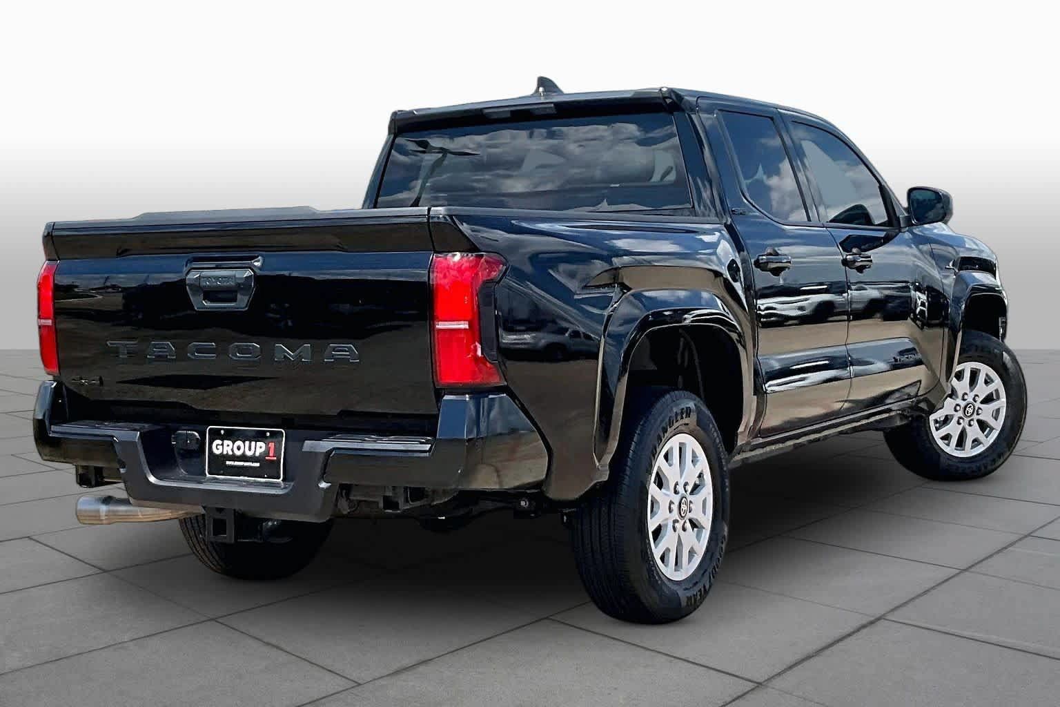 Used 2026 Toyota Tacoma SR5 AWD/4WD image 13