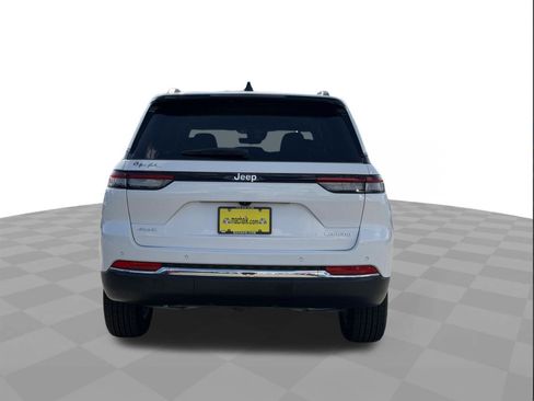 Used 2025 Jeep Grand Cherokee Laredo X AWD/4WD image 4