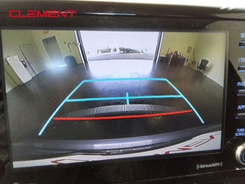 Used 2022 Toyota Corolla LE image 23