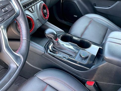 Used 2022 Chevrolet Blazer RS w/ Enhanced Convenience Package image 15