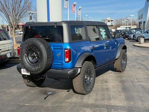 New 2025 Ford Bronco Big Bend w/ Black Diamond Package image 3