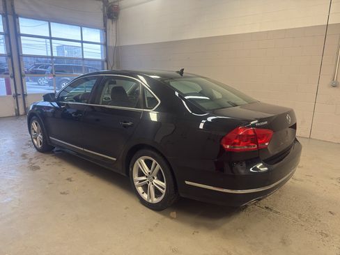 Used 2013 Volkswagen Passat TDI SEL Premium image 4