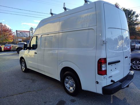 Used 2019 Nissan NV 2500 SV image 6
