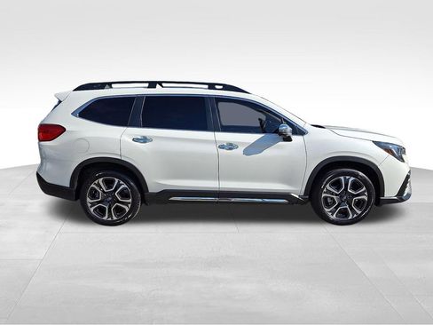 Used 2023 Subaru Ascent Touring AWD/4WD image 7