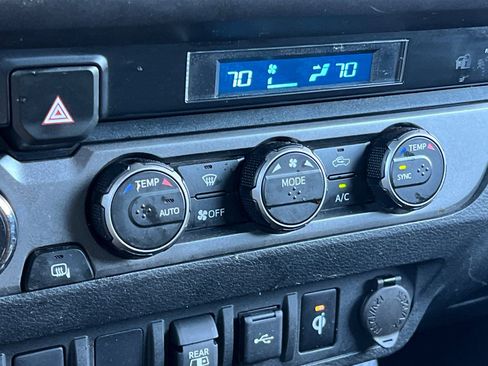 Certified 2023 Toyota Tacoma TRD Off-Road image 24