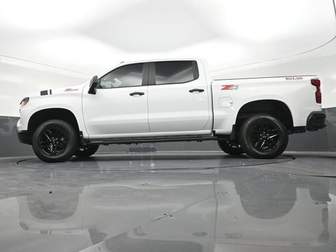 Used 2025 Chevrolet Silverado 1500 Custom Trail Boss AWD/4WD image 26
