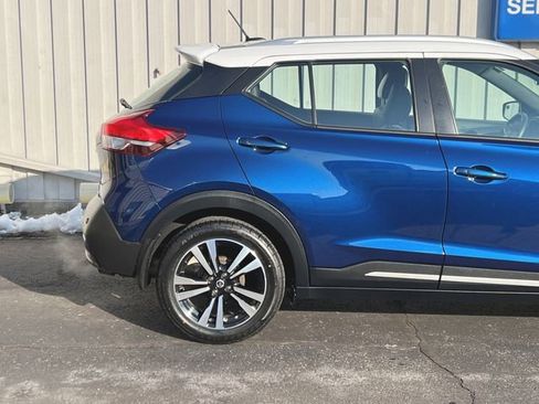 Used 2020 Nissan Kicks SR w/ SR Premium Package image 16