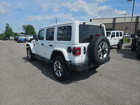 Used 2021 Jeep Wrangler Unlimited Sahara w/ LED Lighting Group AWD/4WD image 5