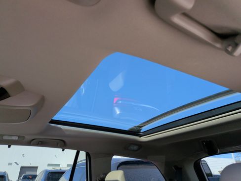 Used 2021 Honda Pilot Elite image 31