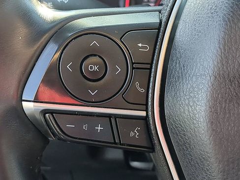 Used 2018 Toyota Camry XSE FWD image 18