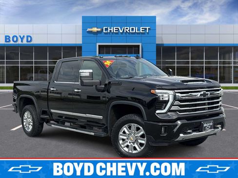Used 2024 Chevrolet Silverado 2500 High Country w/ LPO, Dark Essentials Package AWD/4WD image 1