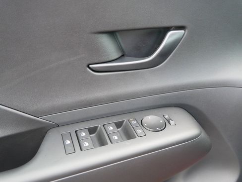 New 2026 Hyundai Kona SE image 14