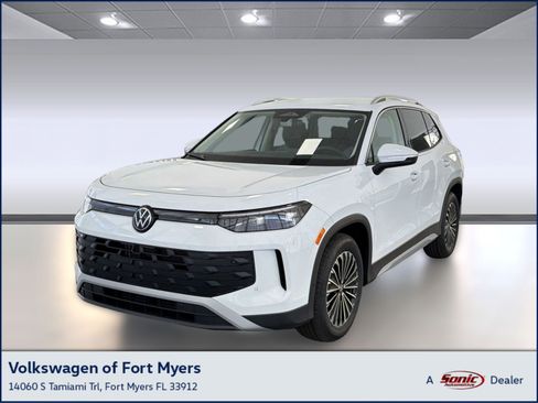 New 2026 Volkswagen Tiguan S FWD image 1