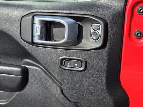 Certified 2021 Jeep Wrangler Unlimited Rubicon image 22