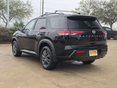 New 2026 Nissan Pathfinder SV AWD/4WD image 5