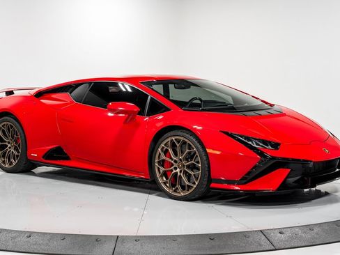 Used 2023 Lamborghini Huracan Tecnica image 39