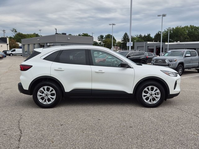 Certified 2023 Ford Escape Active AWD/4WD image 4
