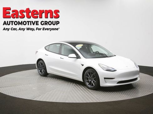 Used 2023 Tesla Model 3 Standard Range image 47