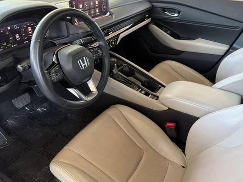 Certified 2023 Honda Accord Touring image 11