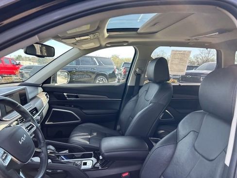 Used 2022 Kia Telluride EX w/ EX Premium Package image 8