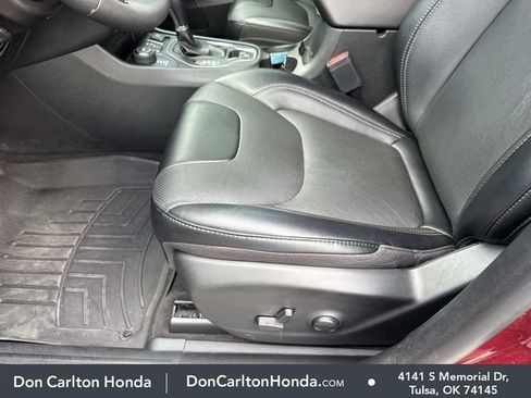 Used 2022 Jeep Cherokee Latitude Lux AWD/4WD image 15