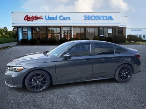 Used 2025 Honda Civic Sport image 2