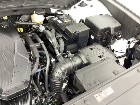 Certified 2026 Hyundai Santa Cruz SE FWD image 16