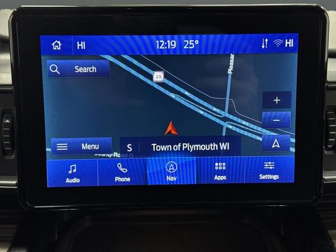 Used 2023 Ford Explorer Limited image 10