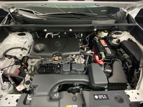 Used 2023 Toyota RAV4 LE AWD/4WD image 26